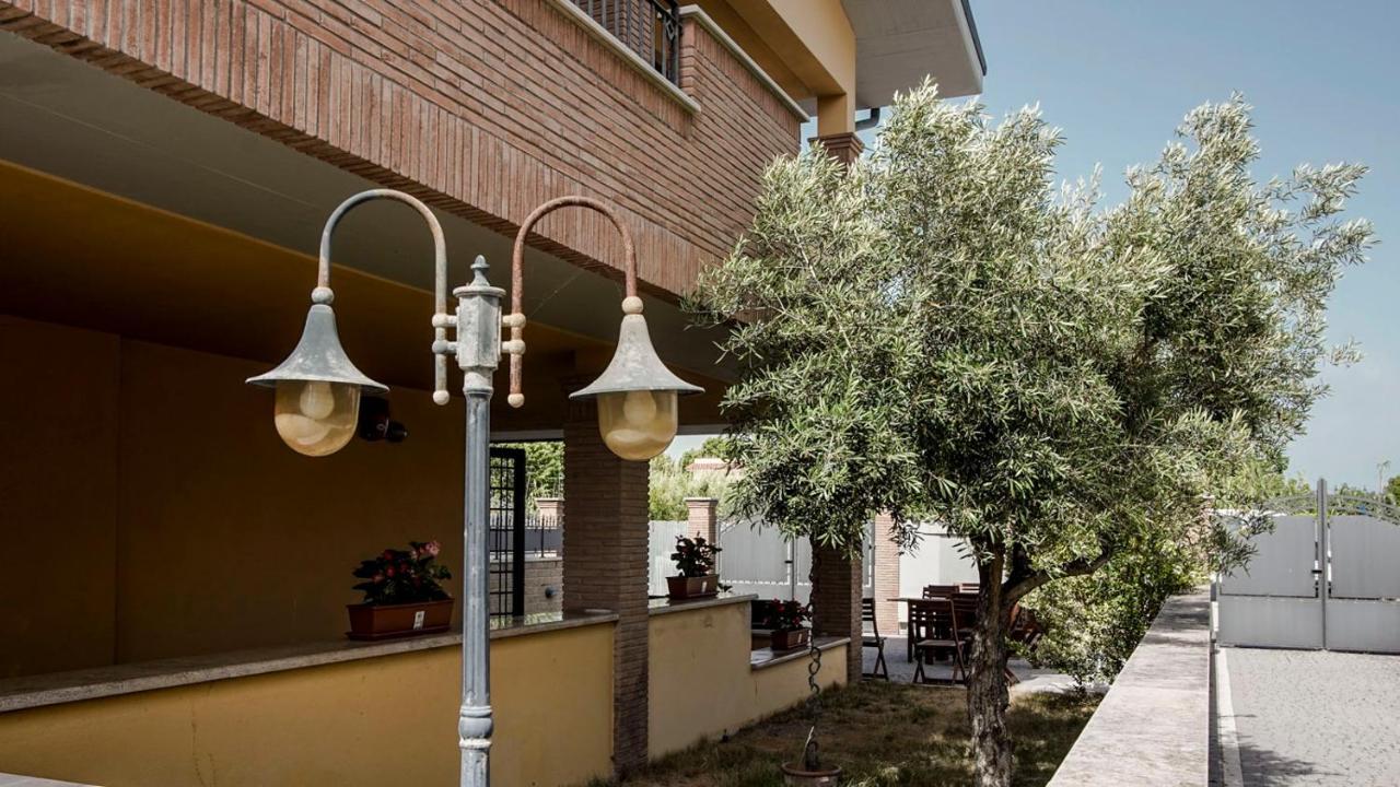 Sigis Hotel Fiumicino Exterior foto